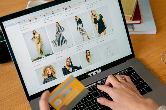 半个月卖出5000+件！今年万圣节爆款已出，但却藏有侵权风险！注意壁垒！！